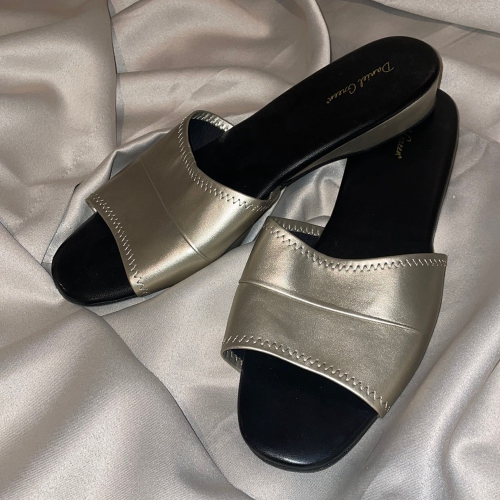 Slide on sandals, women’s size 12N